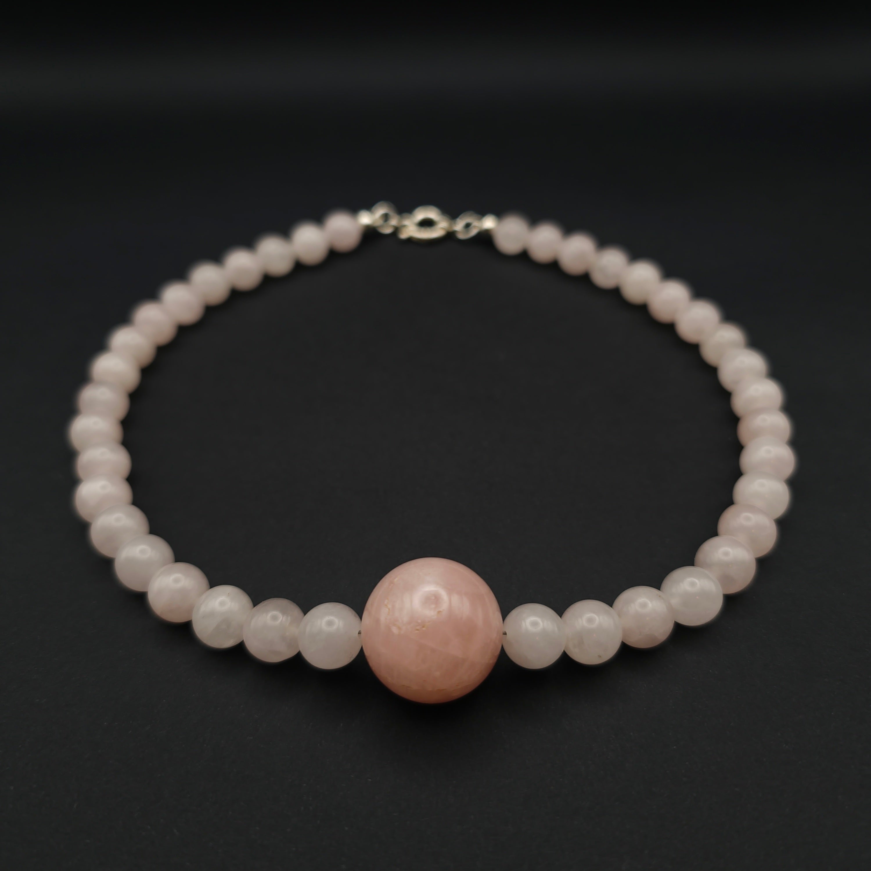 Huruma: Rosen quartz 10mm front view