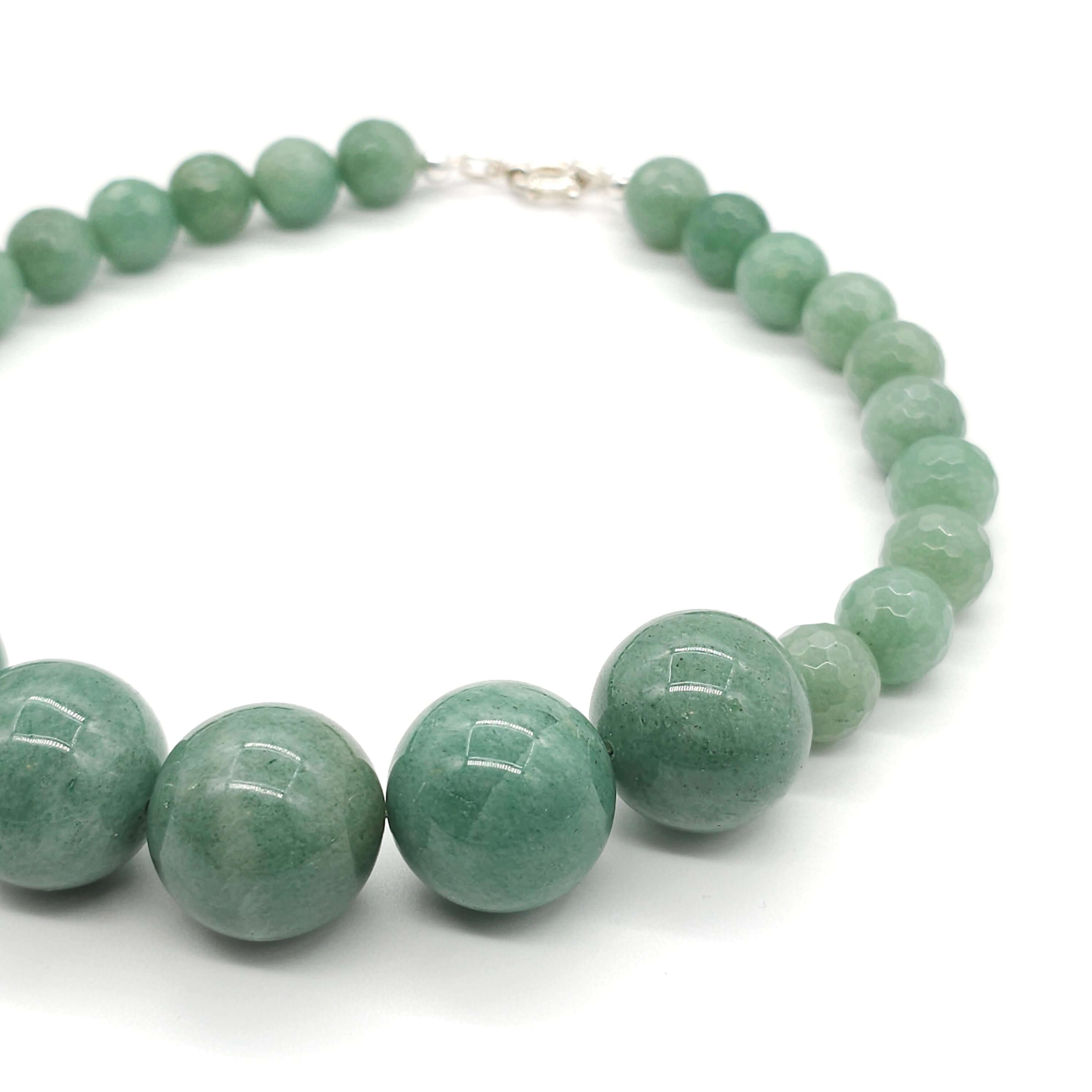 Ponya L: Aventurine right view