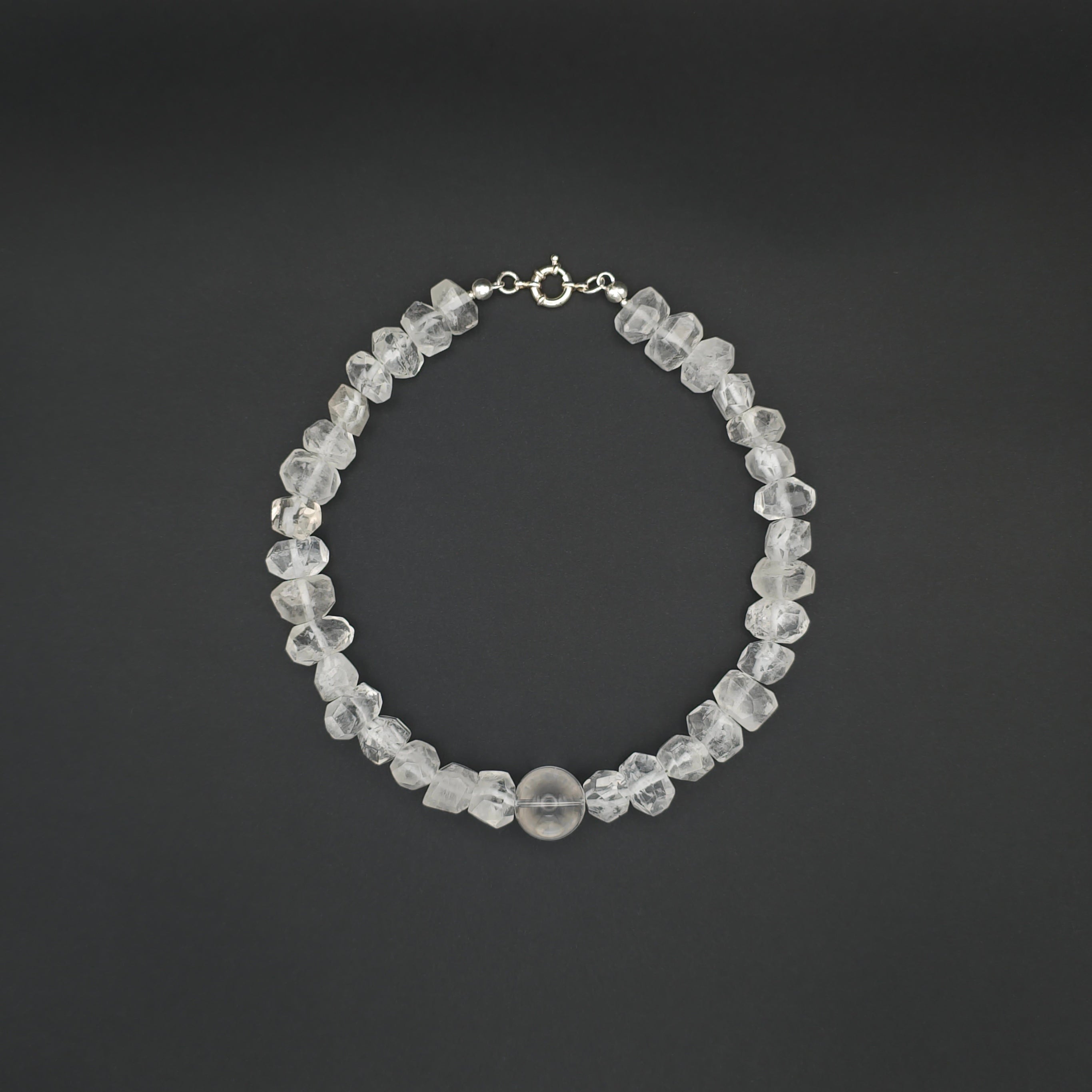 Uwazi: Tumbled-crystal quartz top view